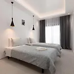 Correeira Luxury * Αλμπουφέιρα
