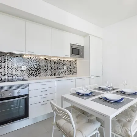 Correeira Luxury *
