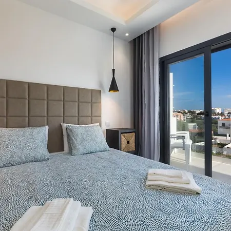 Correeira Luxury Αλμπουφέιρα