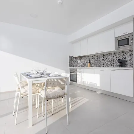 Correeira Luxury * Αλμπουφέιρα