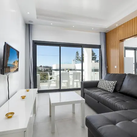 아파트 Correeira Luxury