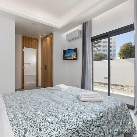Correeira Luxury אלבופיירה