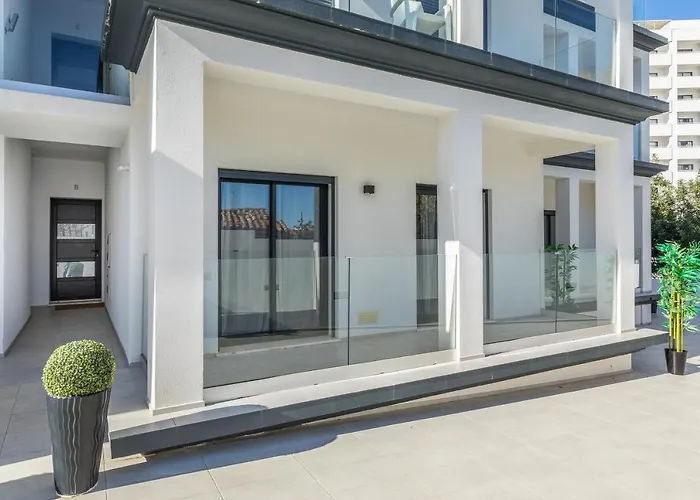 Correeira Luxury *