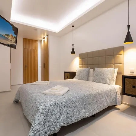 Апартаменты Correeira Luxury