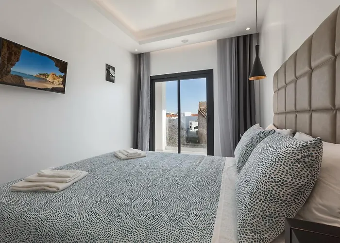 Correeira Luxury *